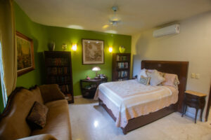 EXCLUSIVE OCEANFRONT RESIDENCE, 2 BED 2 AND BATH PANORAMIC VIEWS
