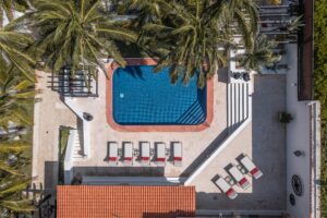 SUPER LUXURY BEACHFRONT VILLA IN THE HOTEL ZONE