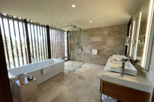 LUXURY ROSEWOOD VILLA