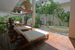 SIGNATURE AMENITIES ONE BEDROOM APARTMENT