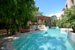 UNIQUE TWO BEDROOM PENTHOUSE WITH PRIVATE TERRACE AND WHIRLPOOL TUB