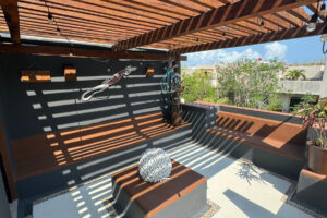 UNIQUE TWO BEDROOM PENTHOUSE WITH PRIVATE TERRACE AND WHIRLPOOL TUB