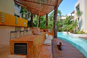 UNIQUE TWO BEDROOM PENTHOUSE WITH PRIVATE TERRACE AND WHIRLPOOL TUB