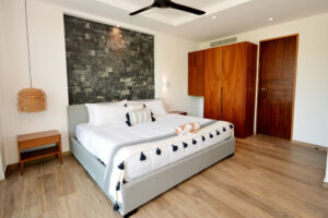 BLUE LAGOON C2 VACATION CONDO
