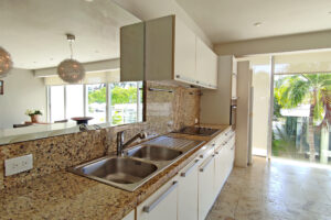 HARMONIOUS AND ELEGANT TWO-BEDROOM APARTMENT IN AN UNBEATABLE LOCATION