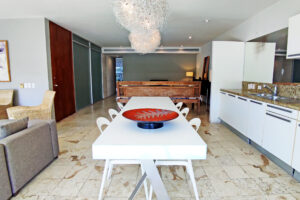 HARMONIOUS AND ELEGANT TWO-BEDROOM APARTMENT IN AN UNBEATABLE LOCATION