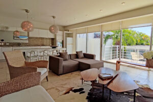 HARMONIOUS AND ELEGANT TWO-BEDROOM APARTMENT IN AN UNBEATABLE LOCATION