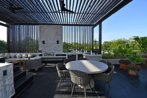 LUXURIOUS BAMBOO HIDEAWAY RESIDENCE
