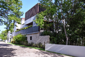 LUXURIOUS BAMBOO HIDEAWAY RESIDENCE