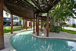 LUXURIOUS BAMBOO HIDEAWAY RESIDENCE