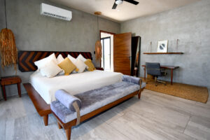 LUXURIOUS BAMBOO HIDEAWAY RESIDENCE