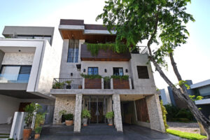 LUXURIOUS BAMBOO HIDEAWAY RESIDENCE
