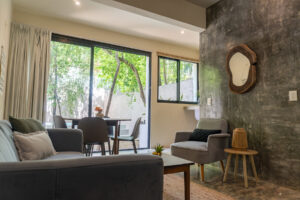 Unique investment building with three units and rooftop terrace.