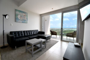 FUNCTIONAL LUXURY IN A PRIVILEGED HEIGHT