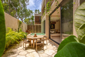 DESIGN VILLAS WITH EXCELLENT LOCATION