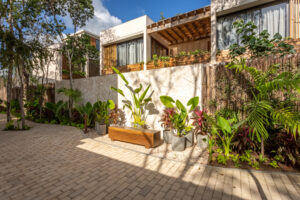 DESIGN VILLAS WITH EXCELLENT LOCATION