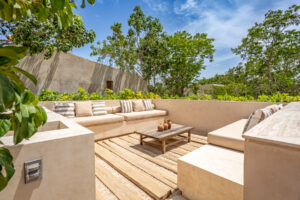 DESIGN VILLAS WITH EXCELLENT LOCATION