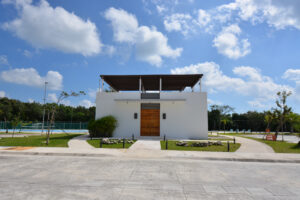 3 BEDROOM HOUSE IN A GATED COMMUNITY WITH A STYLE OF LIVING