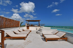OCEAN VIEWS, LUXURY AND RETURNS