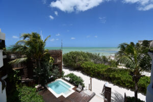 OCEAN VIEWS, LUXURY AND RETURNS
