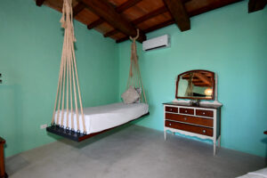 OCEAN VIEWS, LUXURY AND RETURNS