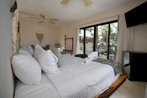 OCEAN VIEWS, LUXURY AND RETURNS