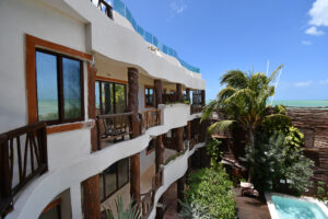 OCEAN VIEWS, LUXURY AND RETURNS