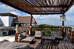 OCEAN VIEWS, LUXURY AND RETURNS