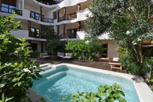 OCEAN VIEWS, LUXURY AND RETURNS