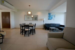 MALECON OASIS: EXCLUSIVE FULLY FURNISHED PANORAMIC APARTMENT