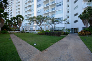MALECON OASIS: EXCLUSIVE FULLY FURNISHED PANORAMIC APARTMENT