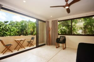 Exclusive 5-Bedroom Contemporary Retreat