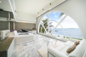 ICONIC VILLA FACING THE CARIBBEAN SEA