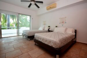 DUPLEX 6 BEDROOM HOME NEAR THE BEACH