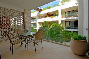 YOUR TROPICAL OASIS AWAITS: A LUXURIOUS RETREAT IN TULUM