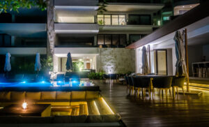 ULTRA LUXURIOUS BEACHFRONT PENTHOUSE
