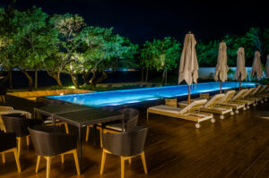 ULTRA LUXURIOUS BEACHFRONT PENTHOUSE