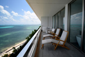 PRIVATE RESIDENCE OCEANFRONT OF CARIBBEAN SEA – TOTAL ELEGANCE IN EVERY DETAIL
