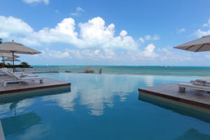PRIVATE RESIDENCE OCEANFRONT OF CARIBBEAN SEA – TOTAL ELEGANCE IN EVERY DETAIL