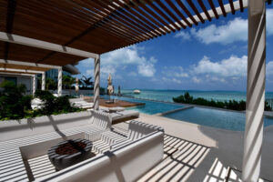 PRIVATE RESIDENCE OCEANFRONT OF CARIBBEAN SEA – TOTAL ELEGANCE IN EVERY DETAIL