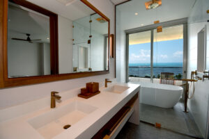 PRIVATE RESIDENCE OCEANFRONT OF CARIBBEAN SEA – TOTAL ELEGANCE IN EVERY DETAIL