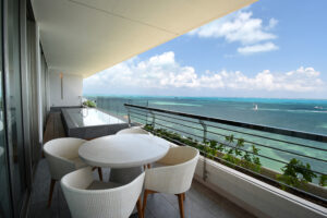 PRIVATE RESIDENCE OCEANFRONT OF CARIBBEAN SEA – TOTAL ELEGANCE IN EVERY DETAIL