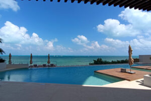 PRIVATE RESIDENCE OCEANFRONT OF CARIBBEAN SEA – TOTAL ELEGANCE IN EVERY DETAIL
