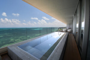 PRIVATE RESIDENCE OCEANFRONT OF CARIBBEAN SEA – TOTAL ELEGANCE IN EVERY DETAIL