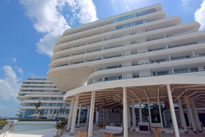 PRIVATE RESIDENCE OCEANFRONT OF CARIBBEAN SEA – TOTAL ELEGANCE IN EVERY DETAIL