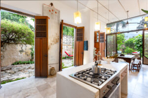 Private modern colonial estate with lush gardens in Mérida’s Historic Center