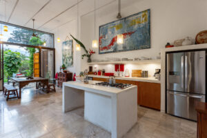 Private modern colonial estate with lush gardens in Mérida’s Historic Center