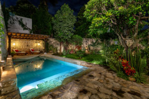Private modern colonial estate with lush gardens in Mérida’s Historic Center