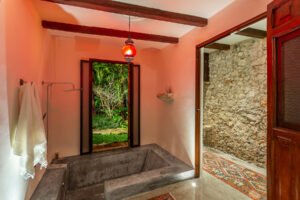 Private modern colonial estate with lush gardens in Mérida’s Historic Center