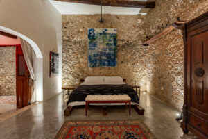 Private modern colonial estate with lush gardens in Mérida’s Historic Center